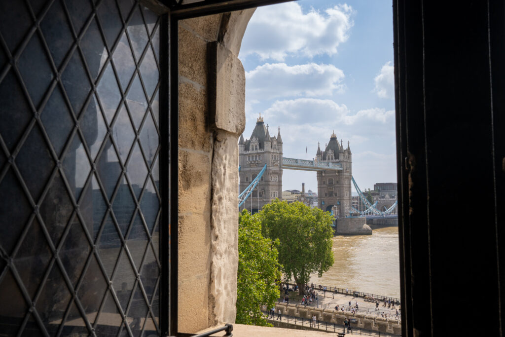 Tower Bridge aus dem Tower of London 2025